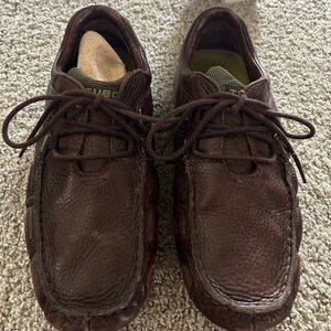 Tsubo Men’s Waka Leather Casual Lace Up Shoes